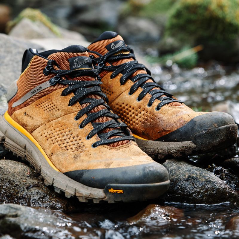 danner mid boot